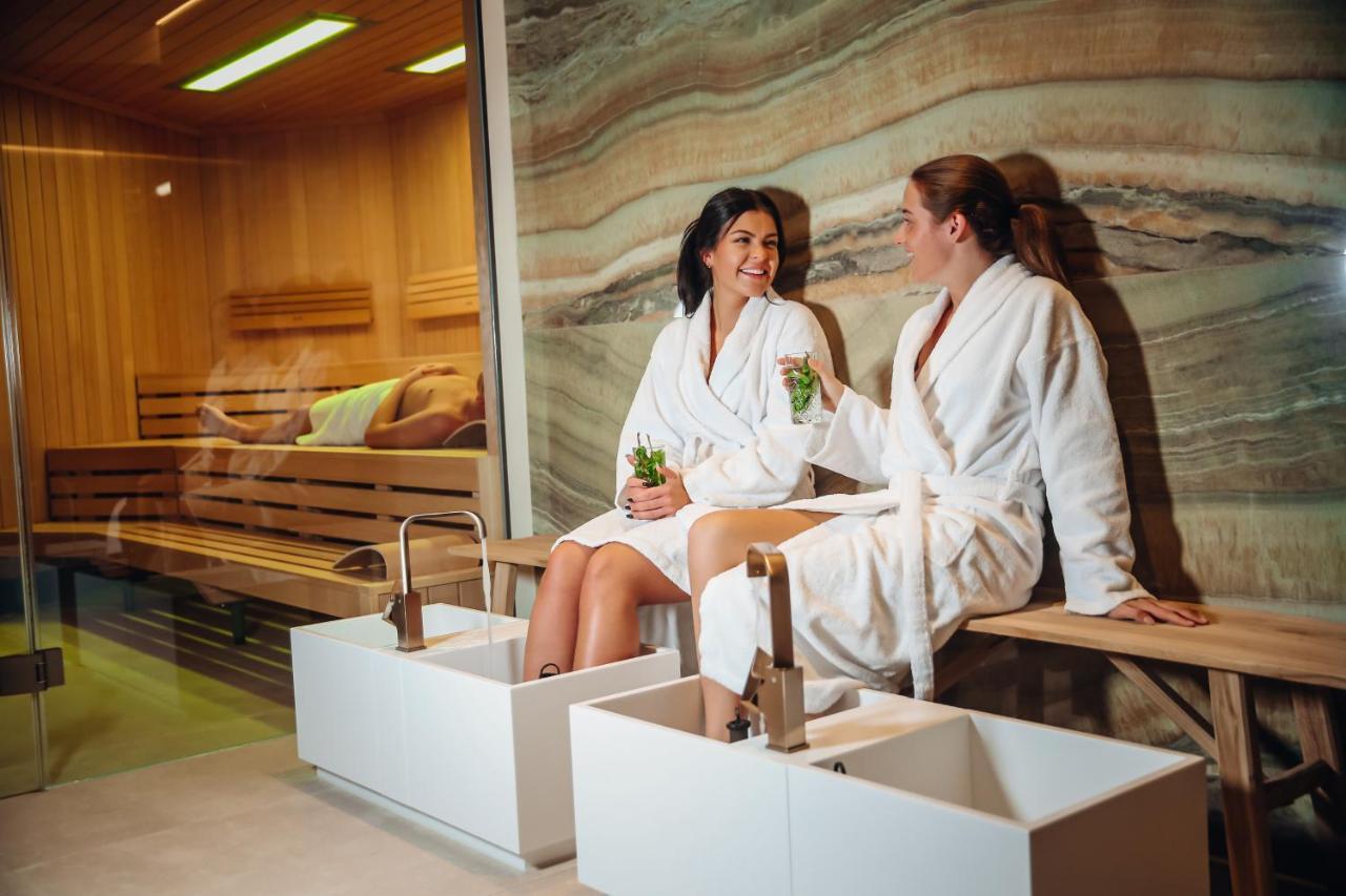 Van Der Valk Hotel Heerlen Dış mekan fotoğraf